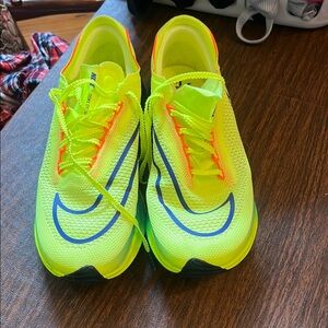 Nike Yellow and Blue running shoes size 9 - Zoom  X Streakfly